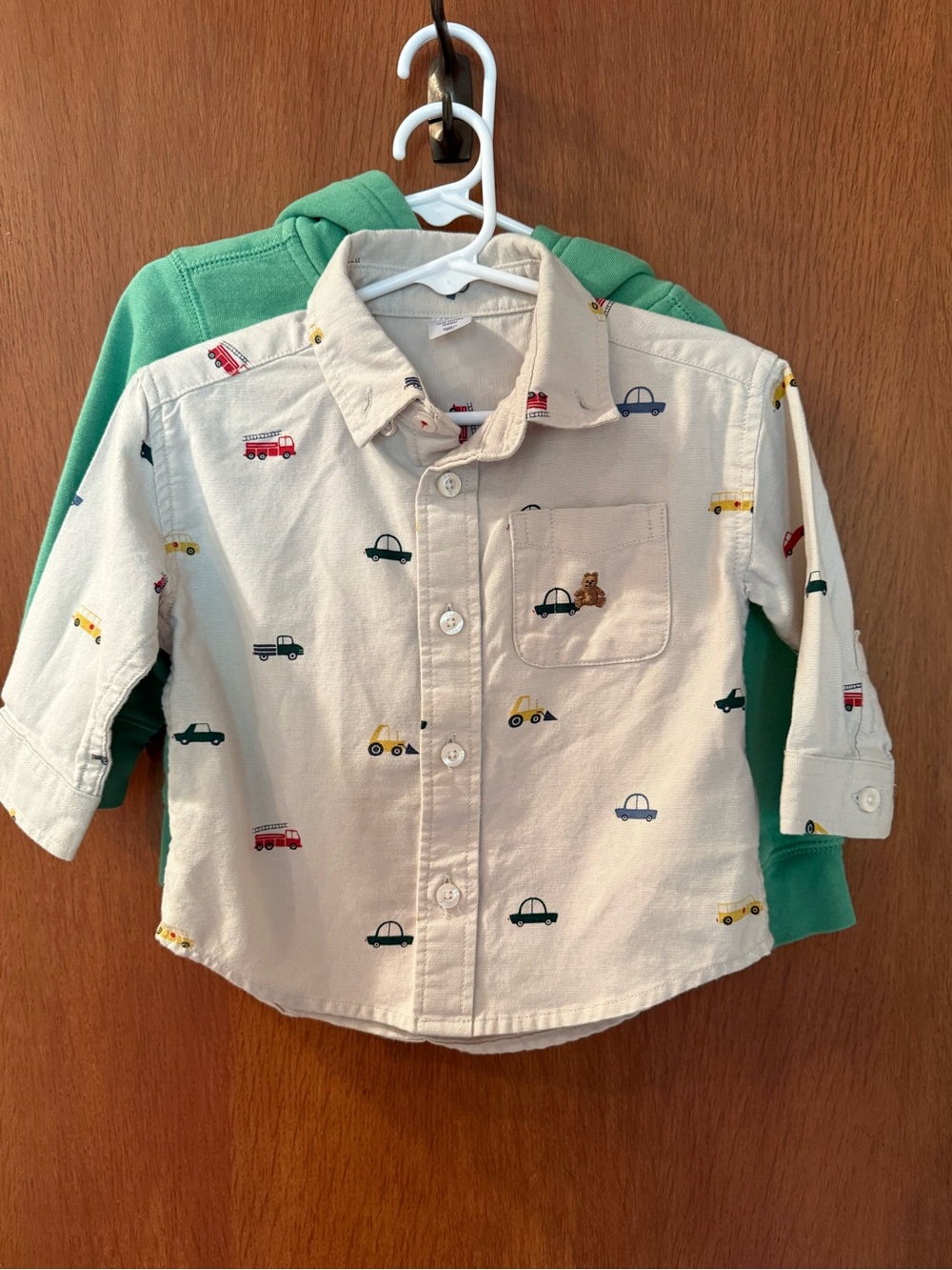 Baby Gap Toddler Bundle 12-24M Cars Button Down Shirt & Green GAP Hoodie